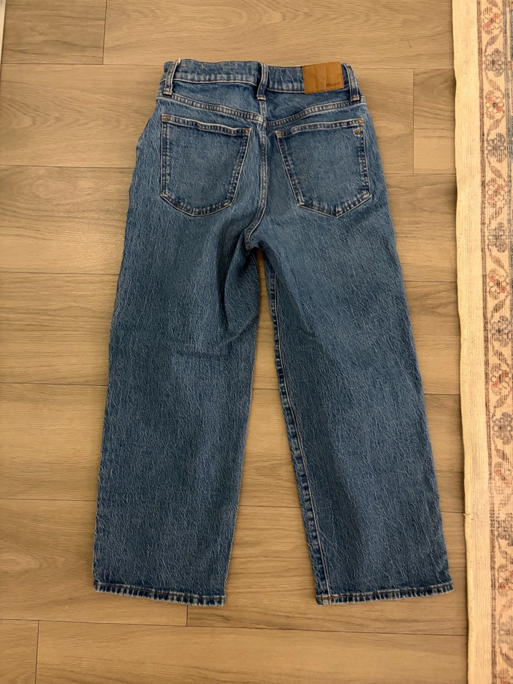 Madewell Straight-Leg Cropped Jeans in Medium Blue Denim